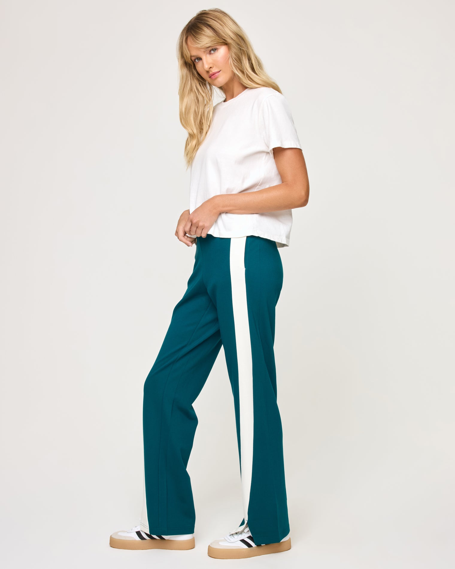 Back To Back Pant - Deep Teal-Cream Deep Teal-Cream | Model: Lura (size: S)