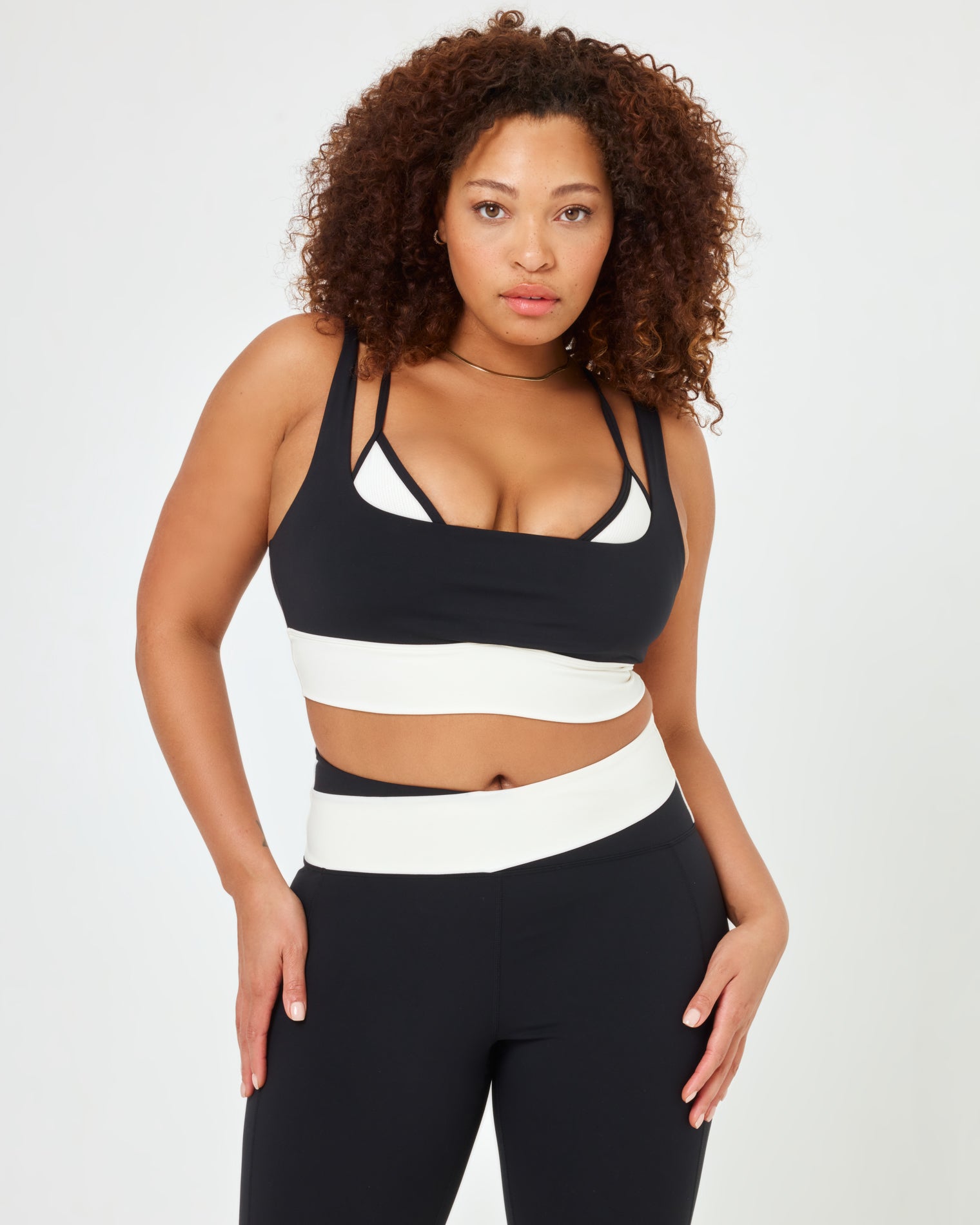 Space Time Training Sports Bra in Black
