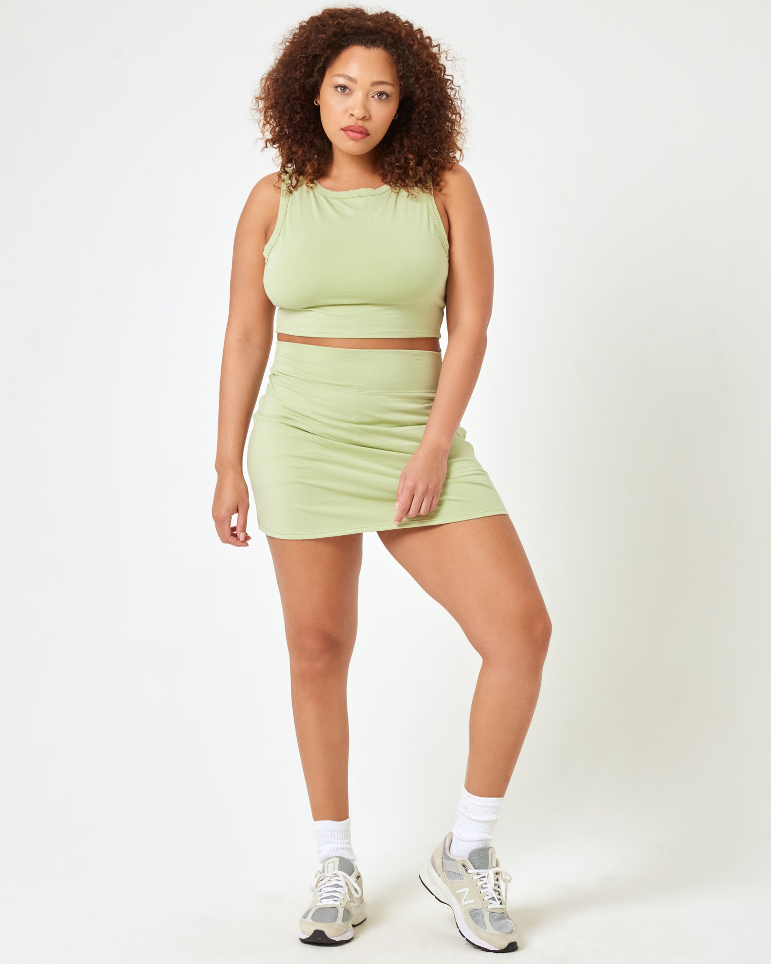 Nolan Skort - Celery Celery | Model: Amber (size: XL)