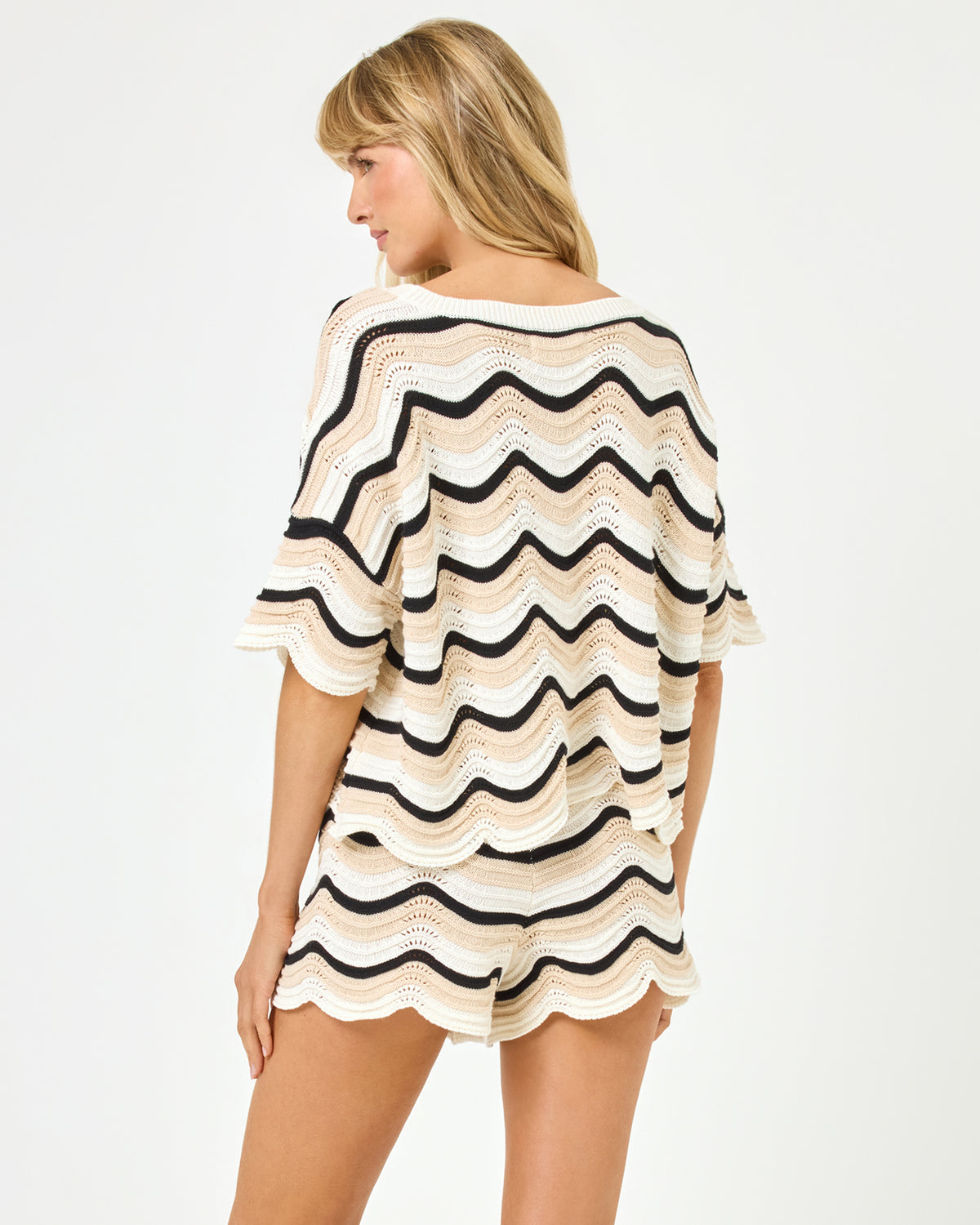 Make Waves Short - Costa Nova Waves Costa Nova Waves | Model: Lura (size: S) 