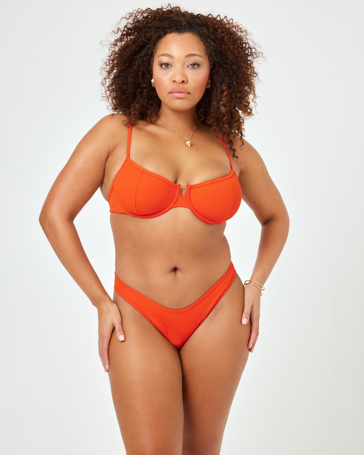 Ribbed Dominic Bikini Bottom - Pimento Pimento | Model: Amber (size: XL)