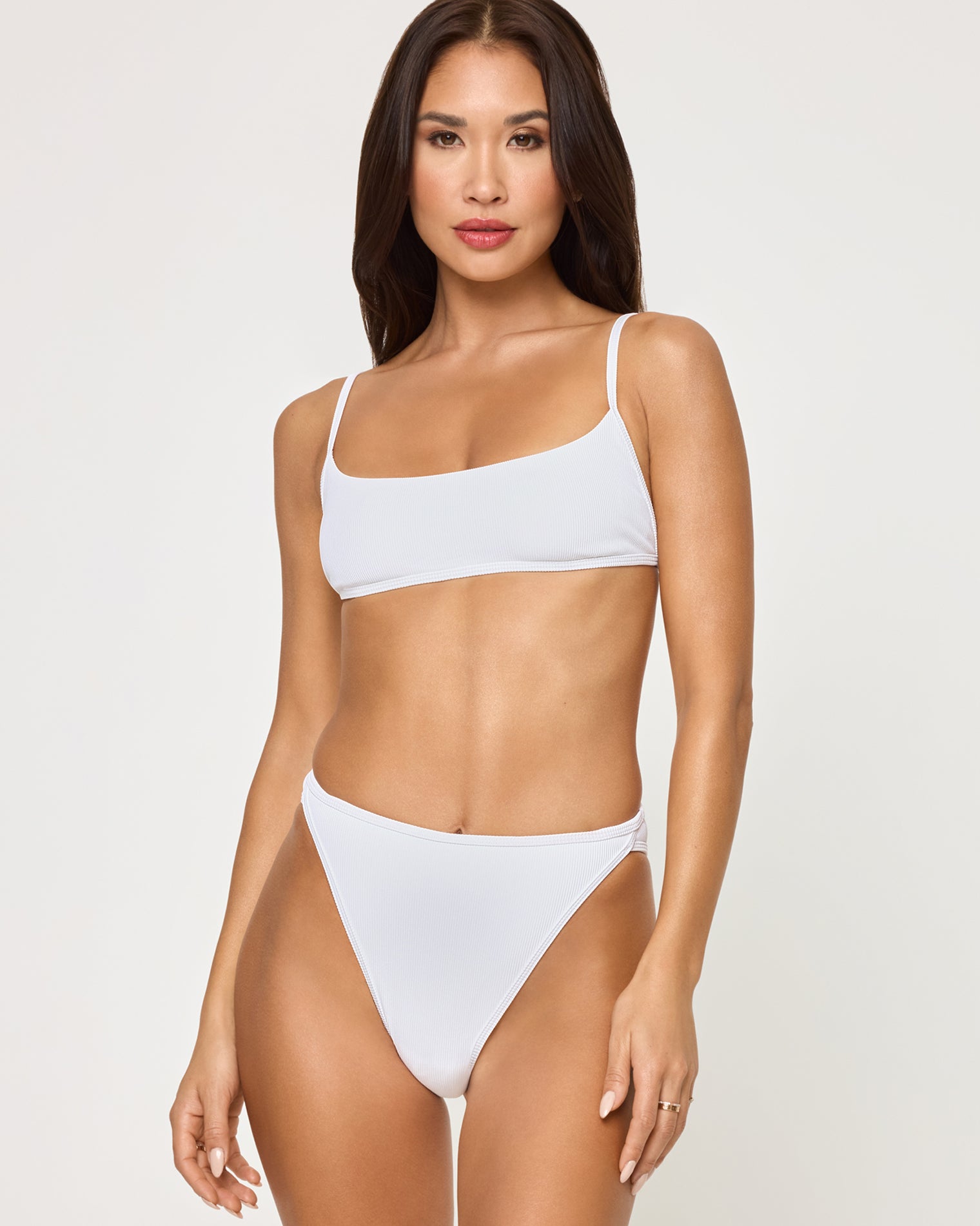 Kourt Bikini Top - White White | Model: Jocelyn (size: S) | Hover